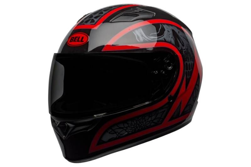 Casco negro con rojo sales